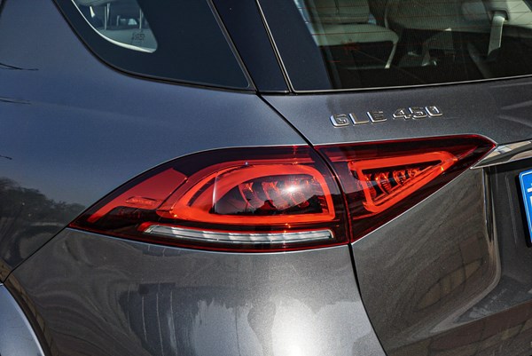 全新時代產(chǎn)物 試駕全新梅賽德斯奔馳GLE