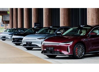 獵鷹700輔助駕駛上車！奇瑞風云A9L光輝版上市：17.19萬起 封面圖