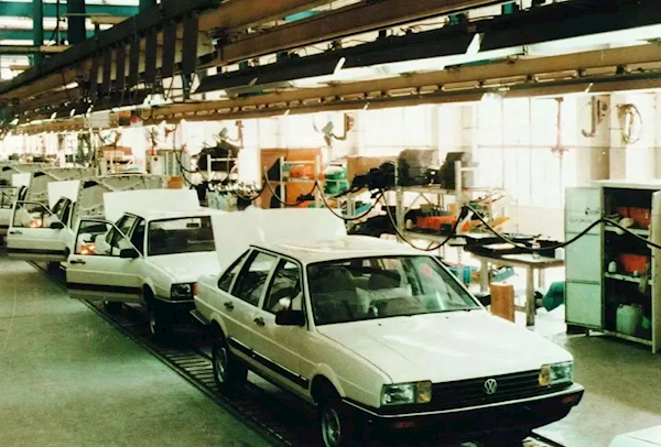 曾經(jīng)22年蟬聯(lián)銷冠！“國(guó)民神車”桑塔納即將退出歷史舞臺(tái)