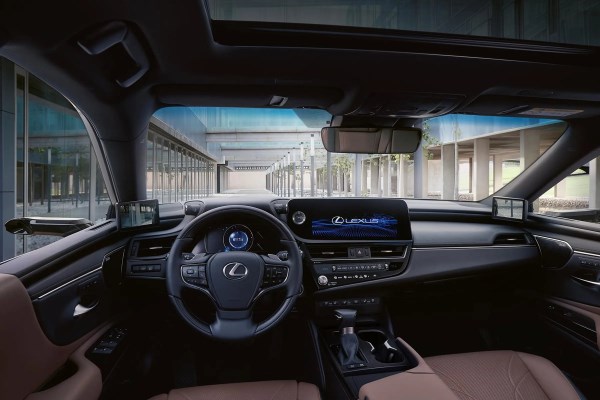 上半年燃油轎車(chē)保值率排名出爐 雷克薩斯ES堪稱(chēng)理財(cái)產(chǎn)品