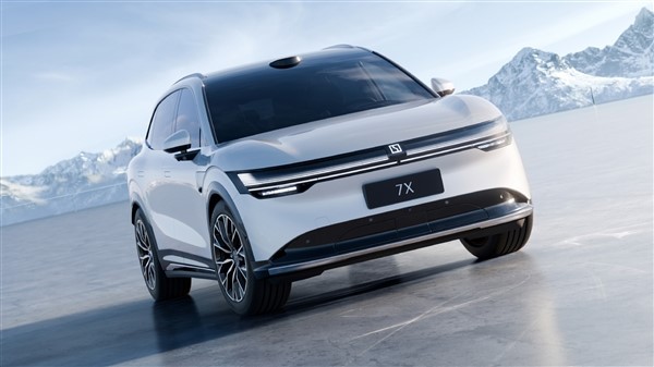 原創(chuàng)豪華不仿特斯拉！極氪大五座家用SUV車型7X官圖發(fā)布