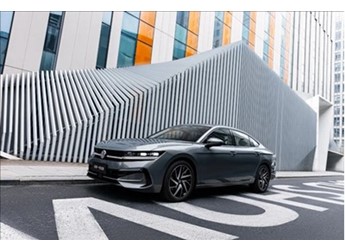 看了新上市的邁騰 我覺得日系會比德系先死