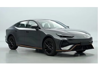 新款長安UNI-V申報圖公布 提供1.5T混動及1.5L插混 封面圖