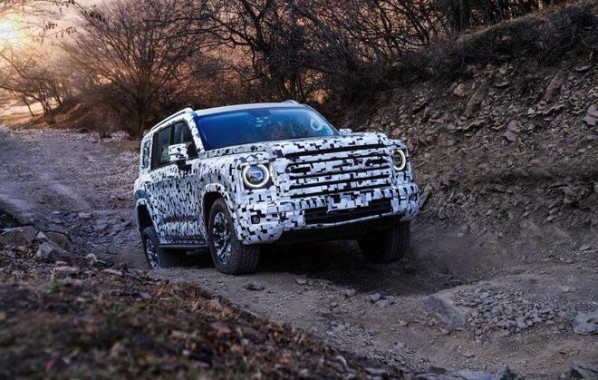 全新哈弗H9諜照曝光 提供非承載式車身 雙差速鎖