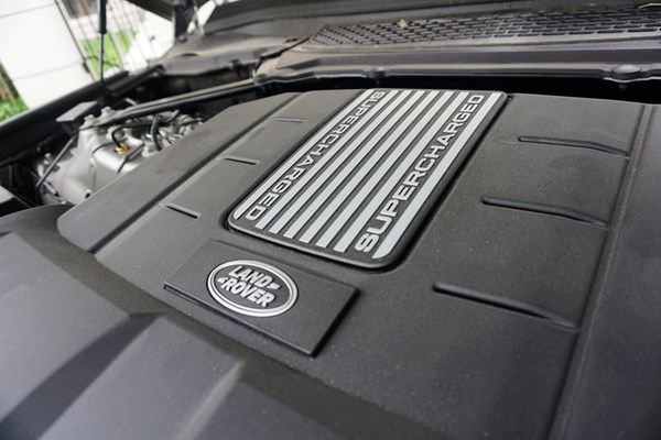 續(xù)寫(xiě)運(yùn)動(dòng)傳奇 試駕路虎攬勝運(yùn)動(dòng)版 