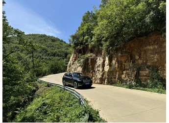 駕趣提升快樂翻倍  駕寶馬X3游北京平谷探蟲之旅