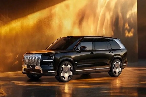 直接對(duì)標(biāo)庫(kù)里南！極氪的豪華野心撐得住嗎