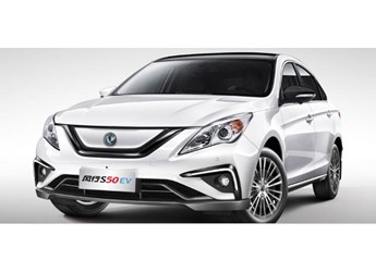 帶孩子自駕出游，風行S50EV太靠譜了