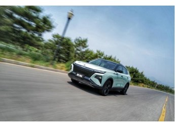 油價破十，雙擎當時百公里4.8L的混動皓極即將預售 封面圖