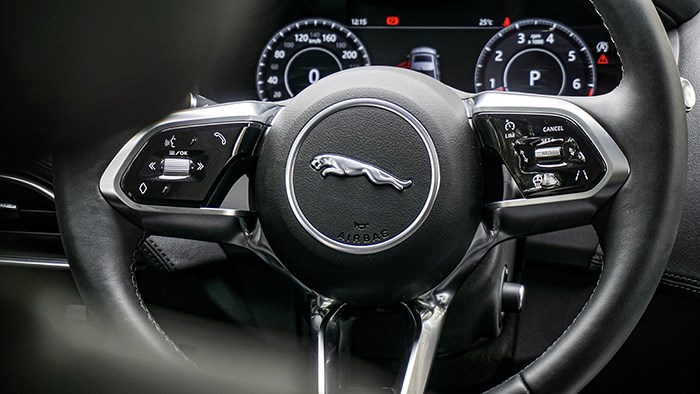 專(zhuān)為運(yùn)動(dòng)而造 捷豹XEL評(píng)測(cè) 