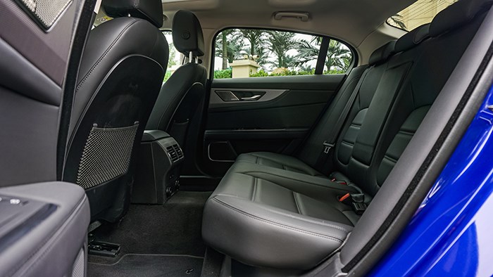 專(zhuān)為運(yùn)動(dòng)而造 捷豹XEL評(píng)測(cè) 