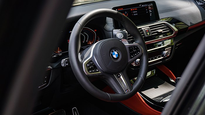 要運(yùn)動(dòng)又要格調(diào) 寶馬X4 xDrive30i評(píng)測(cè)