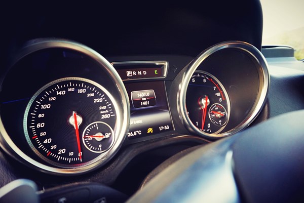 一直都是焦點(diǎn) 萬車網(wǎng)試駕2017款奔馳G500